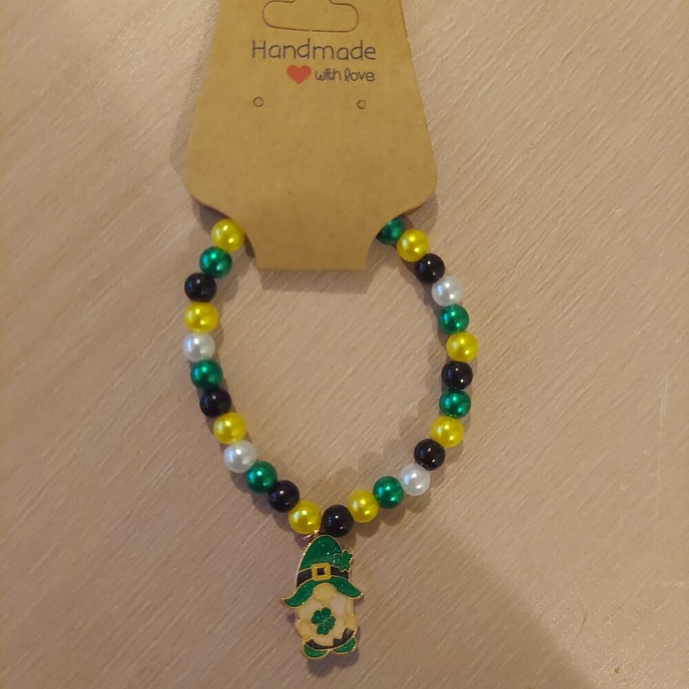 St. Patty's Day Kid's Beaded Charm Bracelet CHOOSE ONE - Picture 7 of 7
